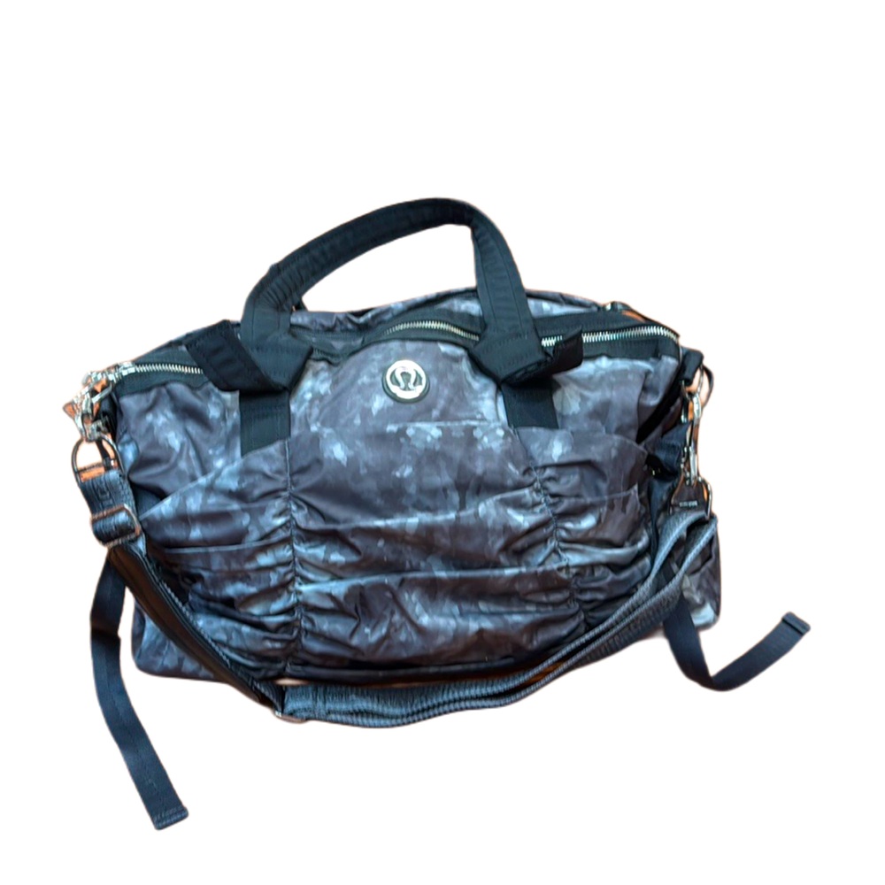 Lululemon Athletica Deep Coal Camo Gym/Travel Bag *Rare* Like New